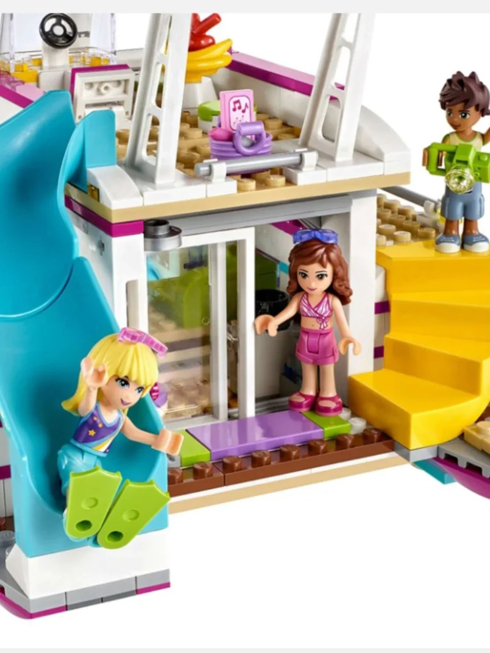 Lego Friends Sunshine Catamaran (#41317, 603 pieces) - Retired Product - Picture 12 of 13